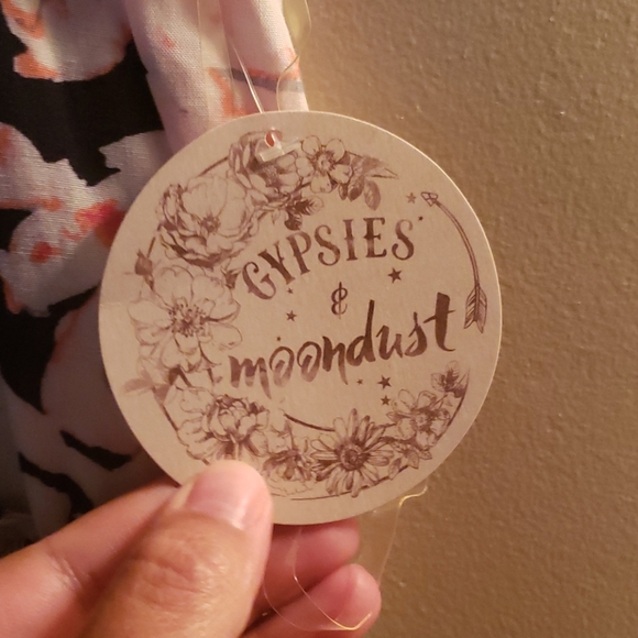 Floral Romper - Picture 3 of 5